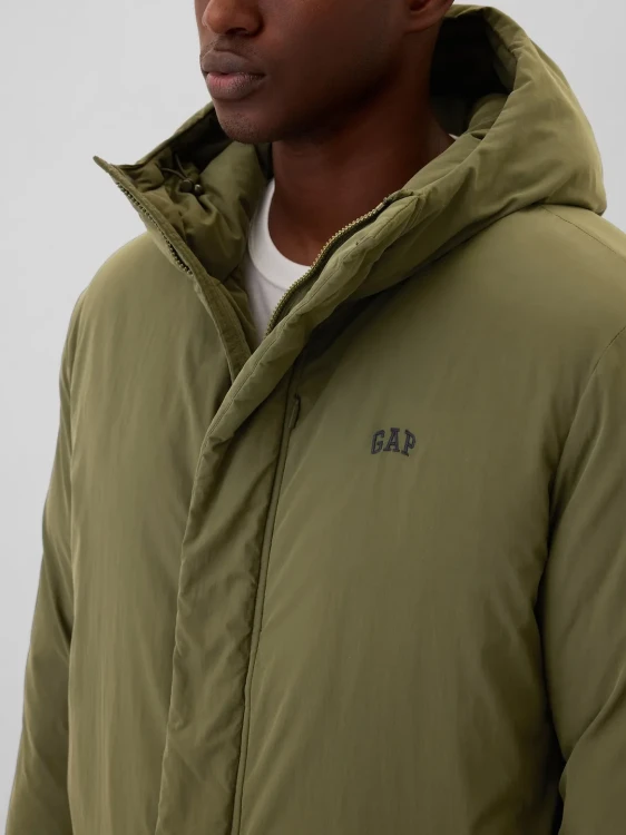 gap-kurtka-meska-zimowa-khaki-detal-logo.jpg